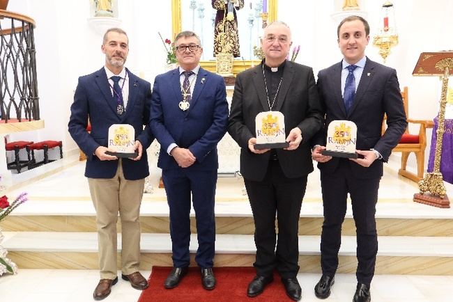 El Obispo de Almería preside la conmemoración de la Archicofradía veratense