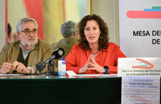 María del Mar Vázquez anima a seguir reclamando “más y mejores trenes”