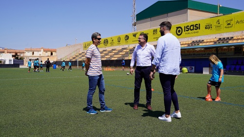 El Ayuntamiento de Berja sustituirá el césped del Estadio Salva Sevilla