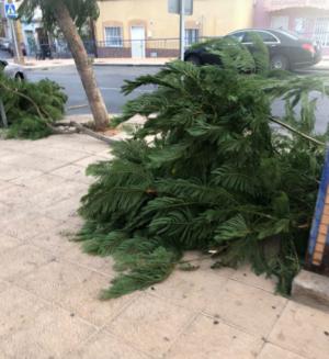 Siguen en la UCI en Almería dos personas víctimas de Ciaran