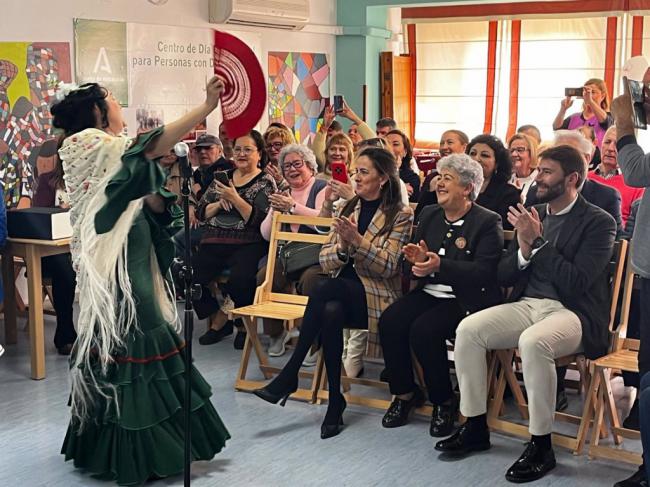 Almería celebra la labor del centro ocupacional Javier Peña en el Día de Andalucía