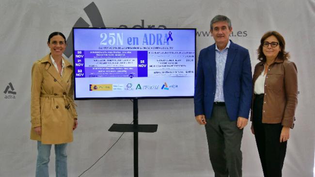 El Ayuntamiento de Adra presenta la programación del 25N