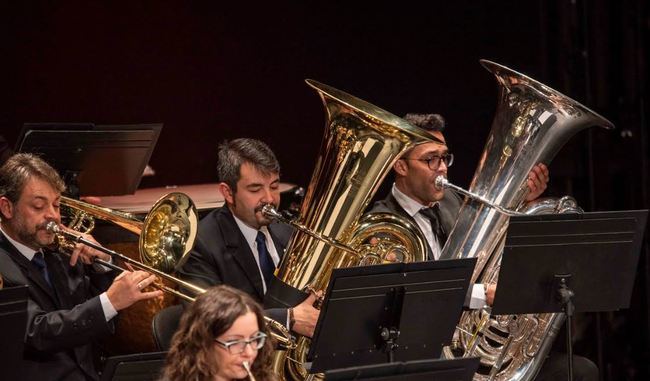 La Banda Sinfónica Municipal convence con su concierto de producción española