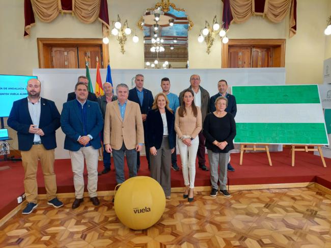 Bandera de Andalucía elaborada en los Puntos Vuela de Almería