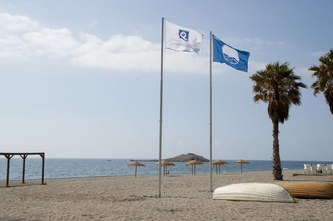 Carboneras presumirá este verano de 4 Banderas Azules