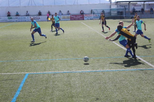 Victoria a domicilio del Berja CF ante el Cantoria