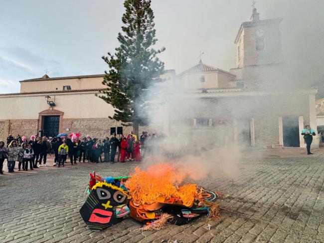 En este pueblo de Almería no es la sardina lo que entierran en Carnaval