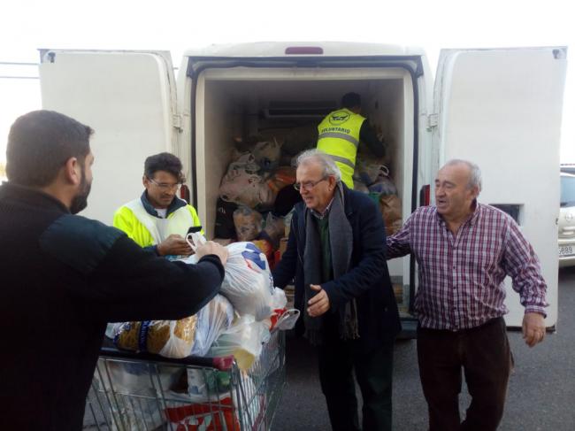 Un triple concierto de Catajuegos permite donar 2.000 kilos de alimentos en Vícar