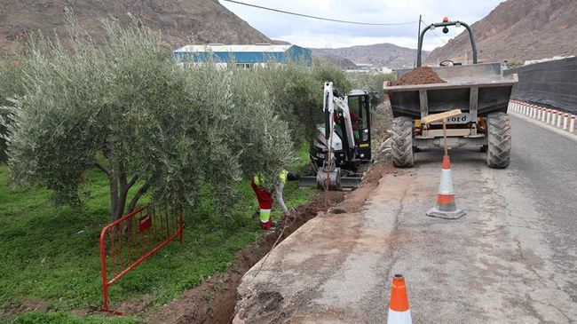 Trabajos de estabilización de la carretera de Peñarrodada