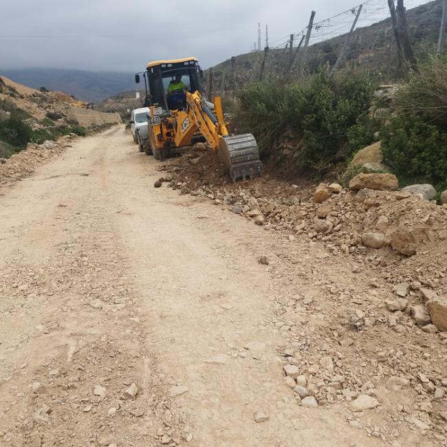 Dalías repara los caminos rurales del municipio afectados por las lluvias