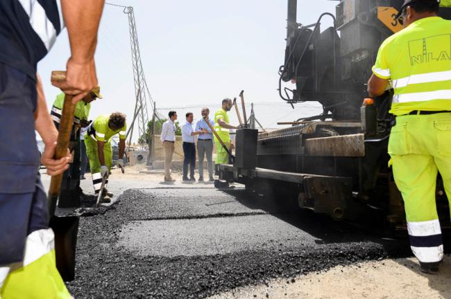 Ayuntamiento y Diputación modernizarán 28 caminos de la capital