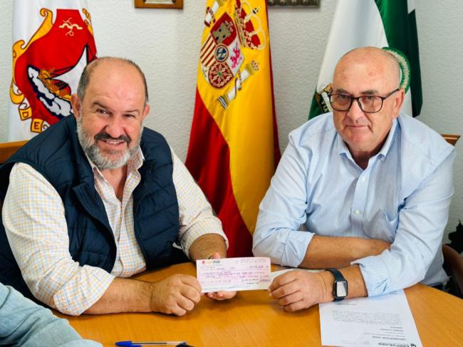 Campoejido entrega 2.000 euros al Ayuntamiento de Dalías para proyectos sociales 
 