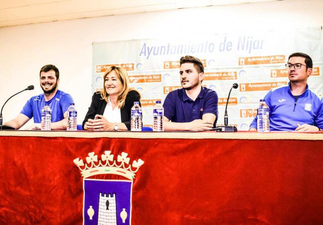 Níjar firma un convenio con ojeadores de fútbol profesional