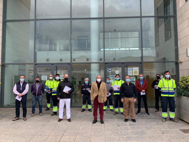 Una Docena De Trabajadores Municipales Superan El Curso De Carretilleros