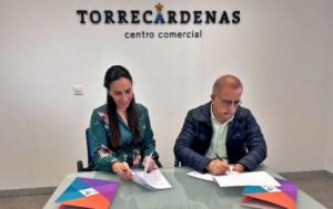 CC Torrecárdenas se asocia con EL SALIENTE para ayudar a los afectados por la DANA esta Navidad