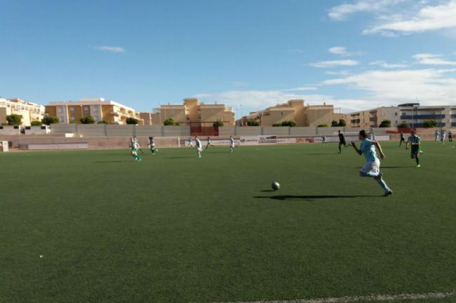 El CD El Ejido Femenino vence con autoridad al Vícar