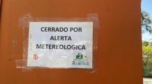 Problemas y precauciones por el fuerte viento en Almería