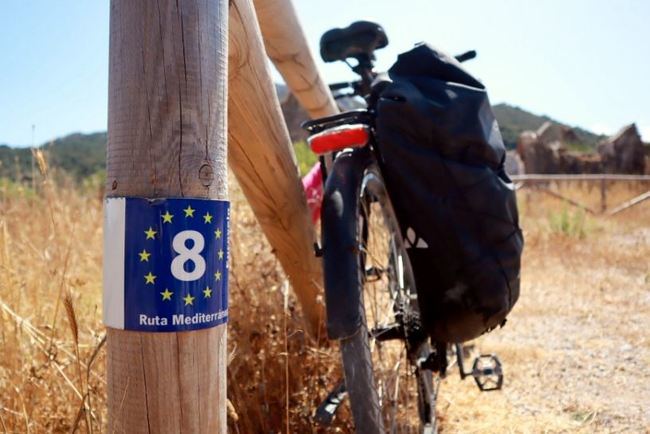 La Junta señalizará 166 kilómetros de la ruta cicloturística 'EuroVelo8' en Cádiz y Almería