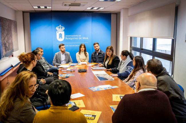 El Ayuntamiento de Roquetas de Mar pone en marcha “Únete al Comercio Joven”