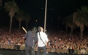 Café Quijano reúne a 12.000 personas en Playa Serena II bajo la luz de la luna