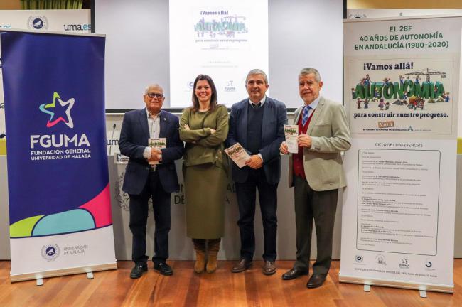 Rafael Quirosa-Cheyrouze en las conferencias de los 40 años de autonomía en Andalucía