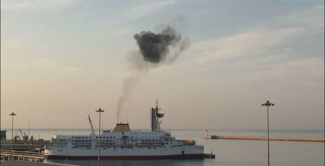 Ecologistas en Acción critica la contaminación que provoca el Puerto de Almería