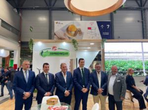 El sector agrícola de Níjar se proyecta ante el mundo como líder en sostenibilidad