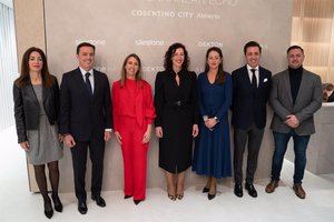 Cosentino inaugura su City número 35 en Almería