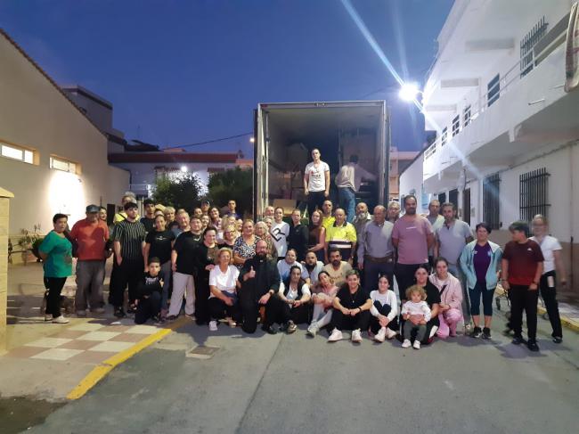 Embarque de donaciones de Balanegra y Balerma a Valencia por la DANA