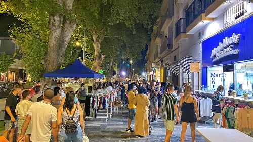 Berja celebra su gran fiesta del comercio