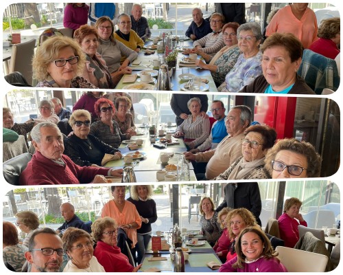 40 usuarios de gerontogimnasia del PMD celebran un desayuno de Navidad