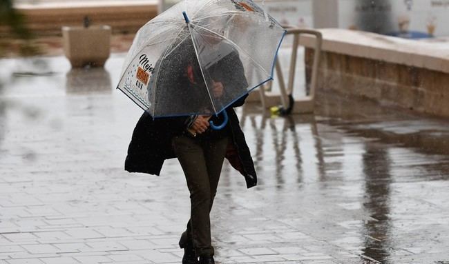 Almería baja a preemergencia por inundaciones