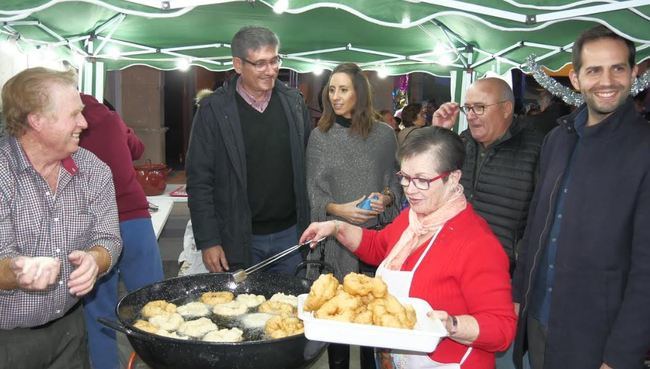 Adra disfruta de un ‘Mercadillo Navideño’