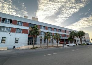 El Puerto de Almería instalará una planta fotovoltaica sobre el edificio del PCF