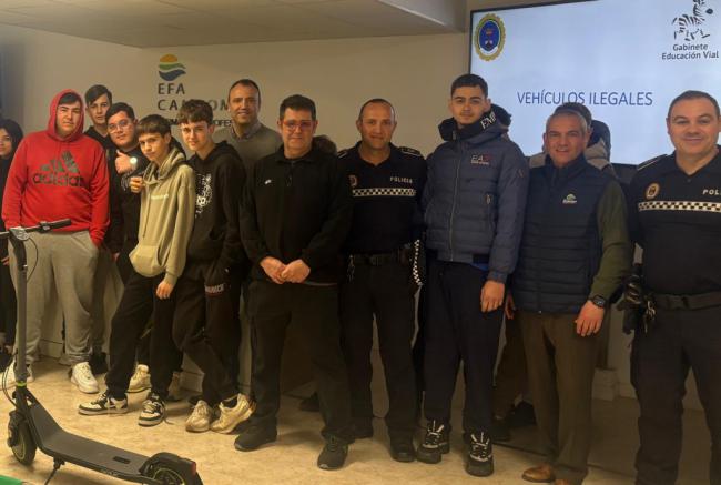 El Gabinete de Educación Vial de la Policía Local de Roquetas continúan con talleres de formación en el municipio