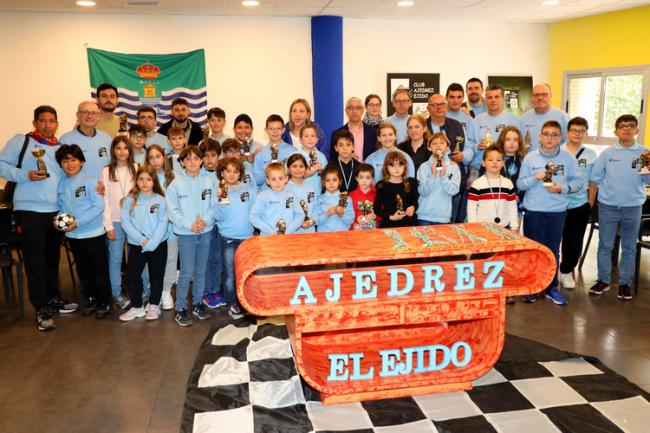 Torneo social del Club de Ajedrez El Ejido da inicio a la temporada 2025