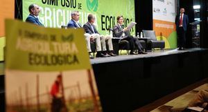 El Ejido acoge un simposio sobre agricultura ecológica