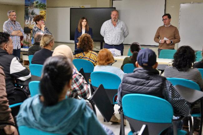 44 personas se incorporan al Ayuntamiento de EL Ejido a través del Programa Andalucía Activa