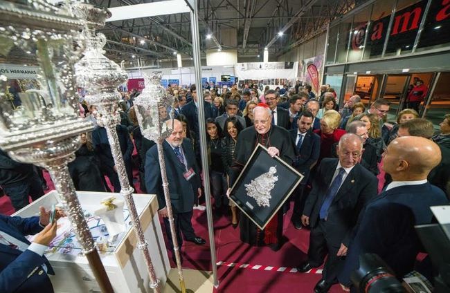 La feria “Esencia Cofrade” consolida la Semana Santa almeriense