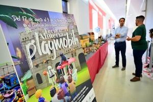 3000 piezas de playmobil representan la Feria de Almería