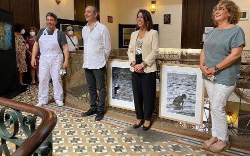 Tres artistas exponen sus 'Comienzos' en Berja