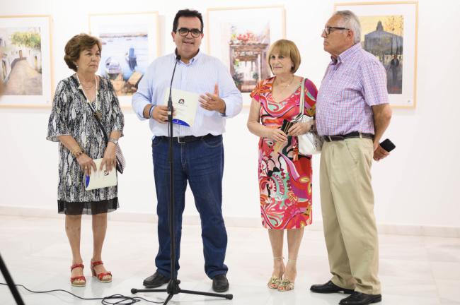 La Agrupación Almeriense de Acuarelistas llena de ‘Color, agua y papel’ la Galería Alfareros