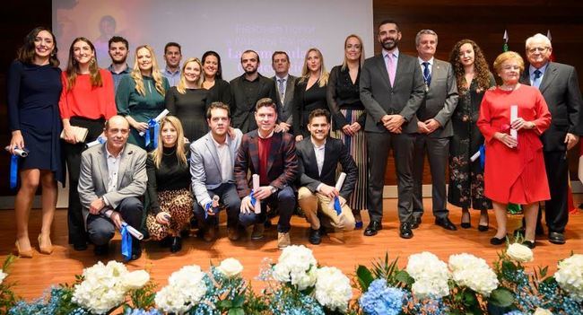 Los Farmacéuticos reivindican su labor en el Día del Colegiado