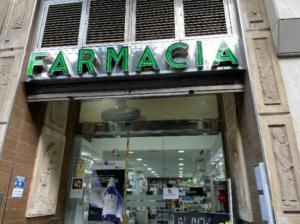 Las 330 farmacias de Almería son ahora Puntos Violeta