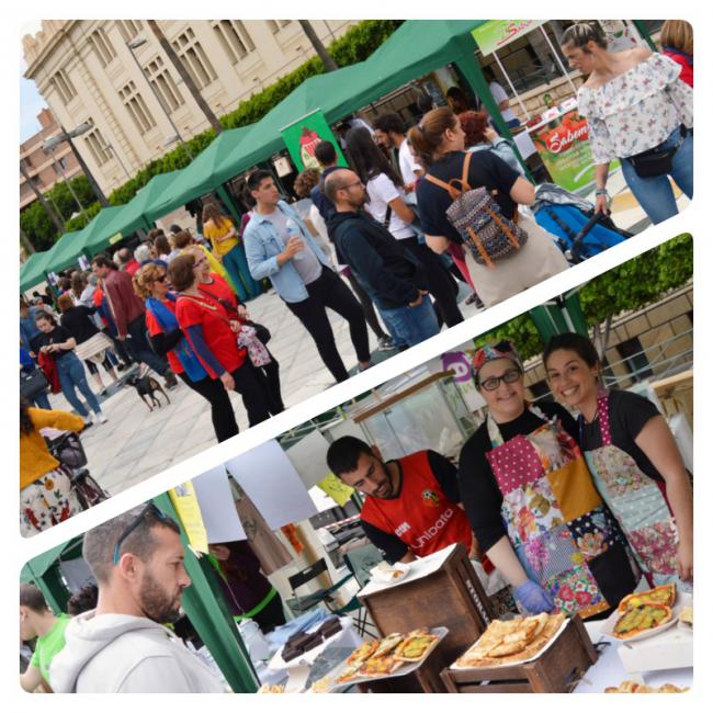 La Feria Vegana congrega a numerosos visitantes en la Rambla