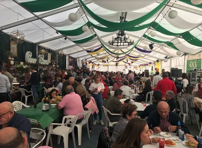 Gran ambiente en las Fiestas de San Diego de Cuevas