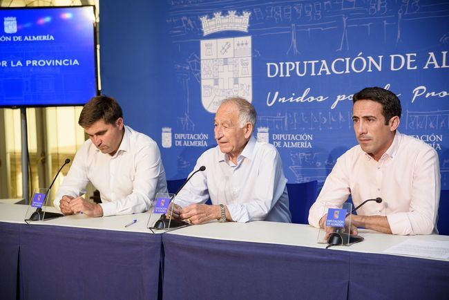 Diputación hace efectiva la cesión a Roquetas 9.569 metros en tres carreteras provinciales