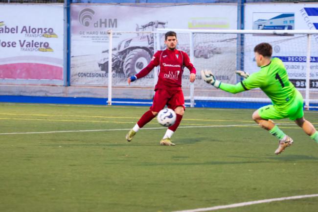 Intenso partido entre Poli Ejido CF y CD Vera en Almería