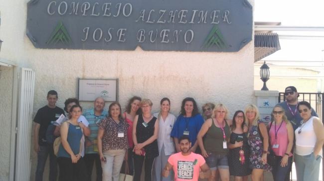 Alumnos del Bajo Andarax visitan el ‘Centro de Alzheimer José Bueno’