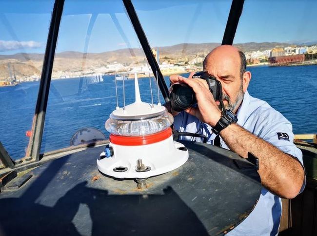 Una asociación del Irún visita los faros de Almería